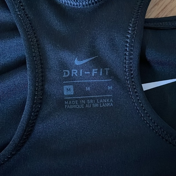 NIKE sports bra - Picture 3 of 4